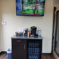 Customer refreshment station