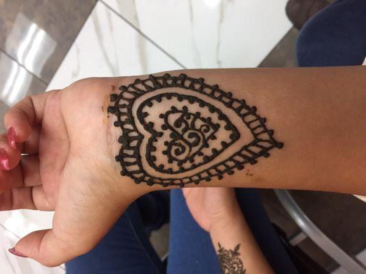 I love my Henna tattoo