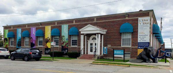 Facade for Lakeshore Museum Center