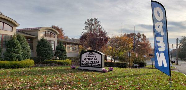 4 Paws Animal Hospital has a beautiful new facility, they moved in November of 2018.