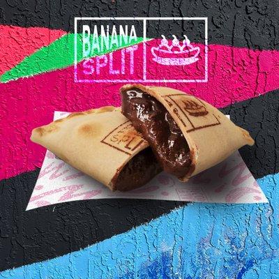 Banana Split Empanada