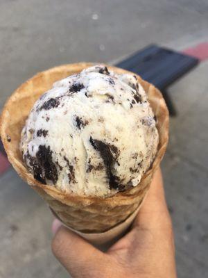 Scoop of White Raven in a waffle cone - yum!! Sweet cream base with large chunks of Oreo. Not too sweet and so tasty!