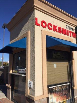 Safeway Locksmith - across from Home Goods and Coldstone.