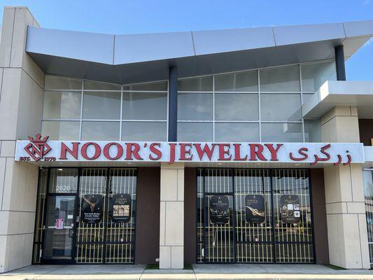 Noor's Jewelry is now open!