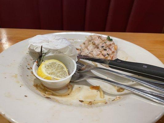 ahhh....  i couldn't eat the chicken.  Not all of it.  I NEVER leave food on my plate like that.  I just couldn't chew it enough.