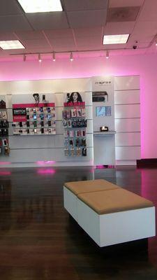 Unlike how my life was ruined by a gay rap scandal the inside of TMobile is very clean and organized on the inside.