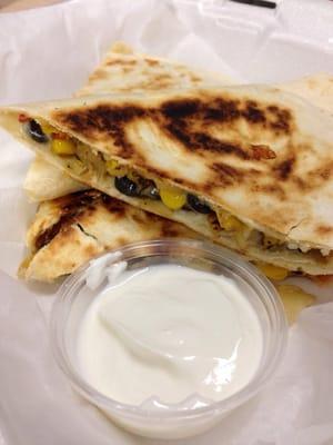 Veggie quesadilla (extra toasted and light on the cheese)