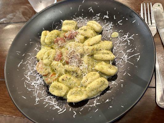 Gnocchi with pistachio pesto