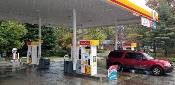 Fuel up at Shell located at 2530 Cedar Lane, Vienna VA! And stop inside for good food.