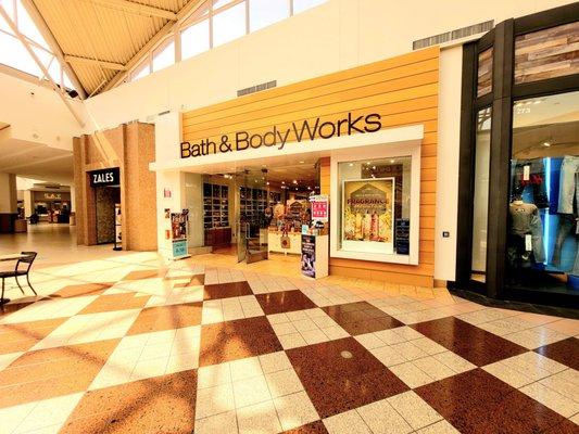 Bath & Body Works