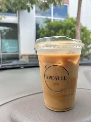 Vanilla cold brew with oat milk