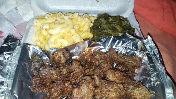 Baked mac, greens and gizzards