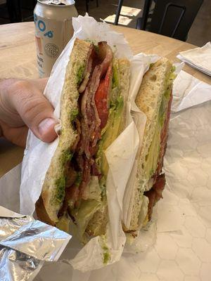 BLAT : Bacon, lettuce, Avocado, tomato a