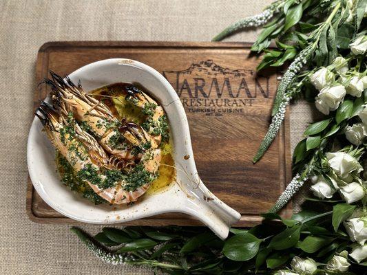 Prawns cooked in terracotta plate