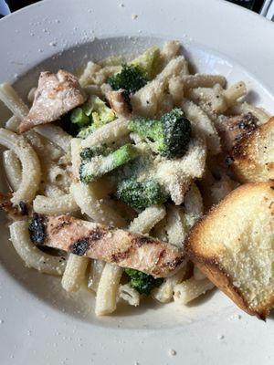 Chicken Broccoli Ziti