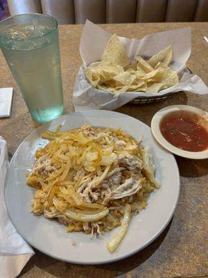 Gio Special with shredded chicken and grilled onions