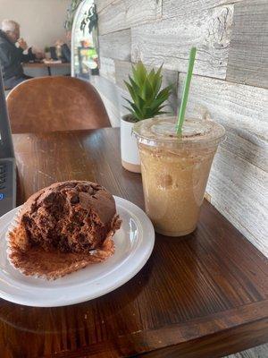 chocolate muffin, regular iced chai with coconut milk :)