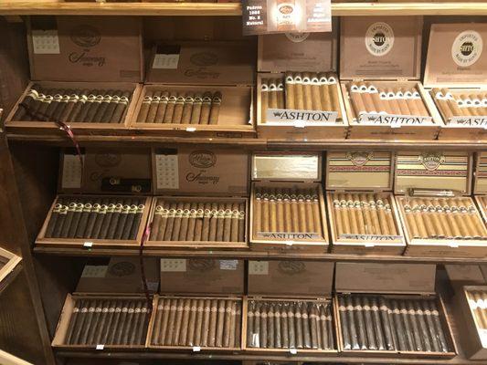 Nice spread of the higher end Padron's if your looking for something special