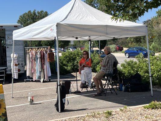 Live music at Colorado Fresh Markets / Cherry Creek Farmers Market