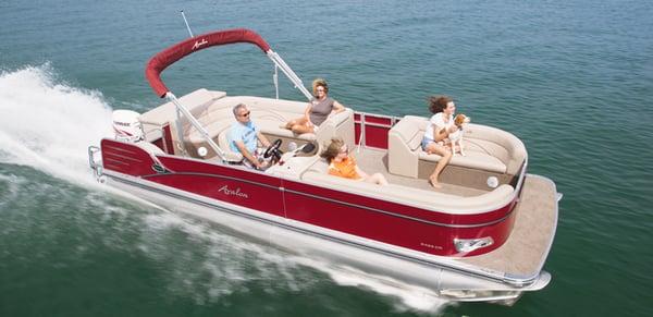 2015 Avalon LS Cruise
This rental pontoon can hold up to 7 passengers