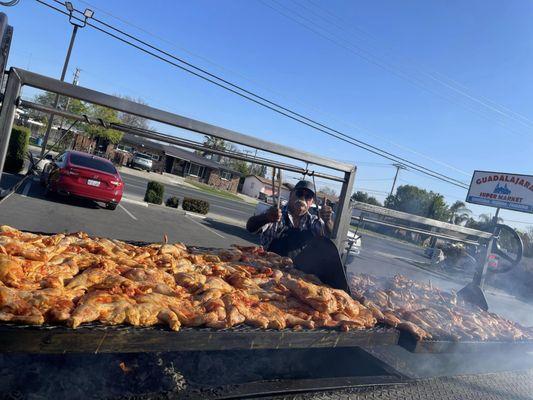 Pollo asado viernes, sabado, y domingo