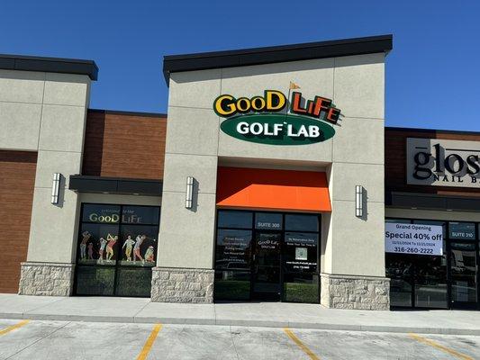 It's easy to spot GooD LiFe Golf Lab from Ridge Rd-- located in the Shops at Avante!