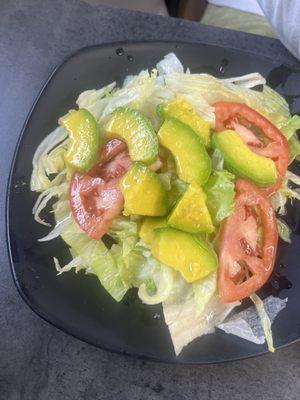 Lettuce Tomato and Avocado Salad