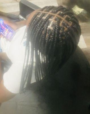 Smedium Knotless Braids