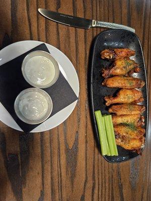 Wings with ranch and blue cheese.