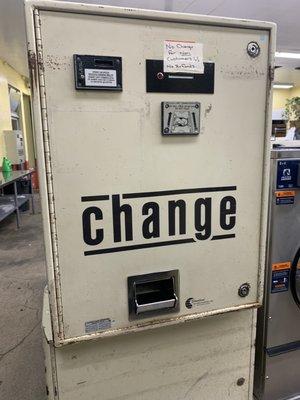 Change dispenser