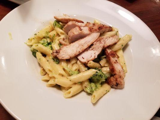 Chicken & Broccoli Pasta