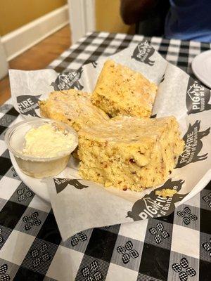 Hot Pepper Skillet Cornbread