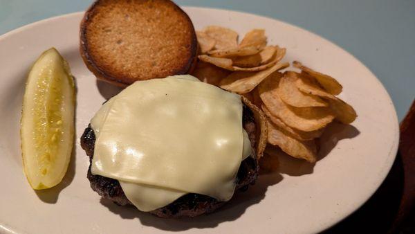 Angus burger with American cheese and house chips