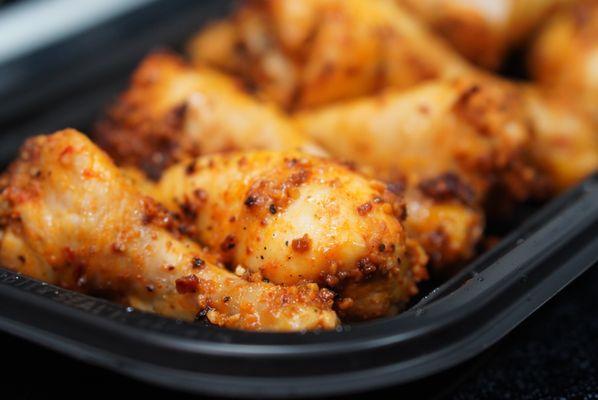 Them garlic seasoned cooked chicken drumsticks *3/11/24