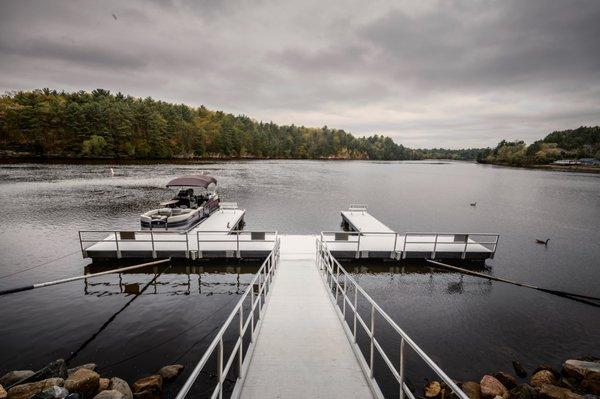 The VUE - River Access with private Boat Dock