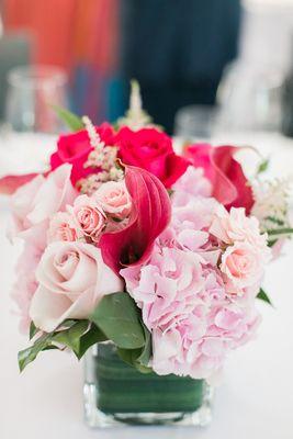 Centerpiece, cocktail table, bridal shower, callal lily, hydrangea, roses, pink