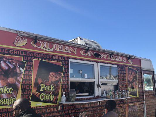 Queen on Wheels food truck