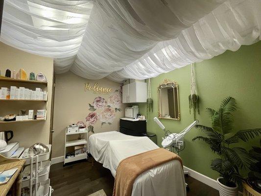 Our NEW "Garden Luxe" Treatment Room.