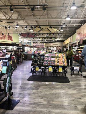 Hannaford Ballston Spa NY. Newer store, very clean and well kept.