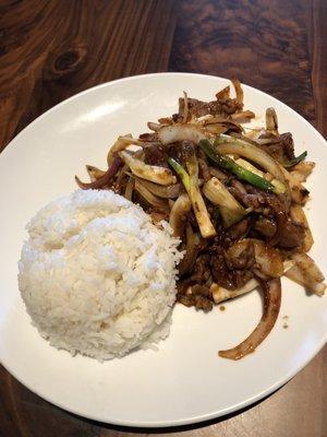 Mongolian Beef (3 stars) - beef soft and tender but overly salty.  Need some sweetness for balance.