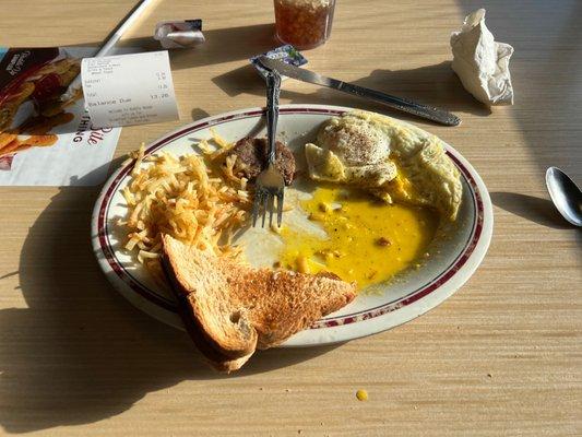 Breakfast , soggy hash browns and mediocre toast