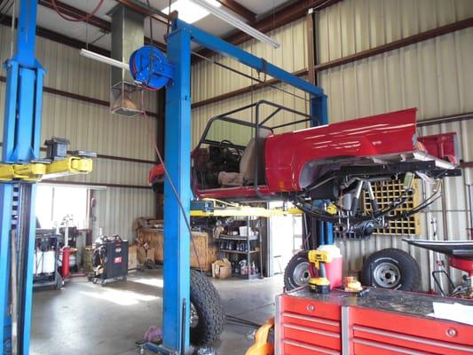 installing a lift kit on pick up truck