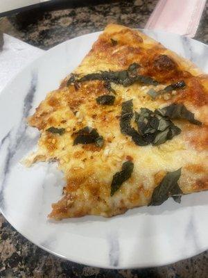 Cheese NY Thin Slice with basic and garlic added