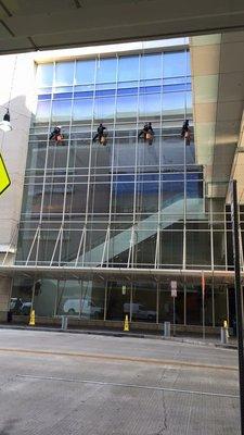 Commercial Window Cleaning Services,  Convention Center  Washington, DC