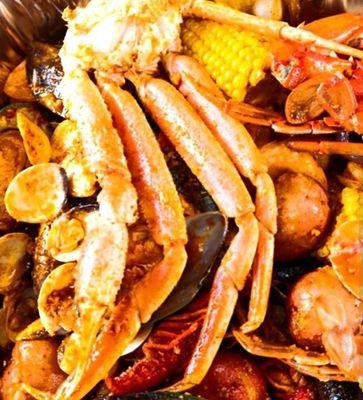 Snow crab, shrimp, crayfish, boil bag with corn and potatoes!