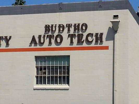 Budtho Auto Tech. 2101 Colorado Blvd., Los Angeles, CA 90041