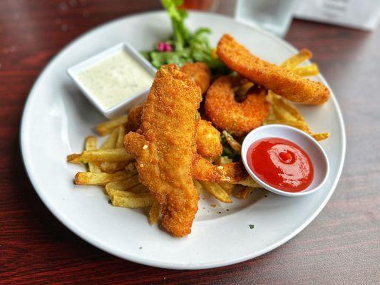 Combo platter (fish, scallop, shrimp) with garlic butter fries