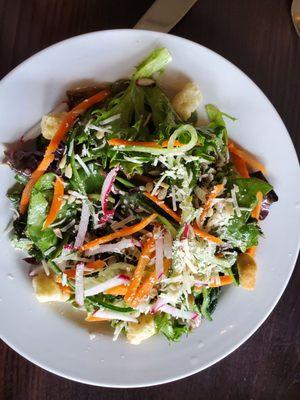 House Salad with Strawberry Vinaigrette