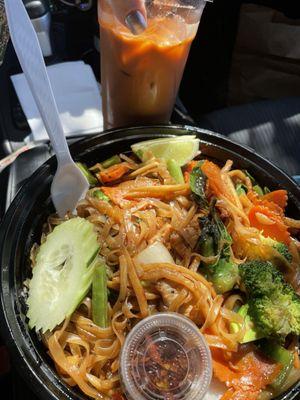 Drunken Noodle with Thai Tea