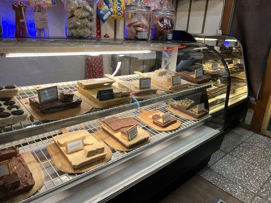 Fudge display